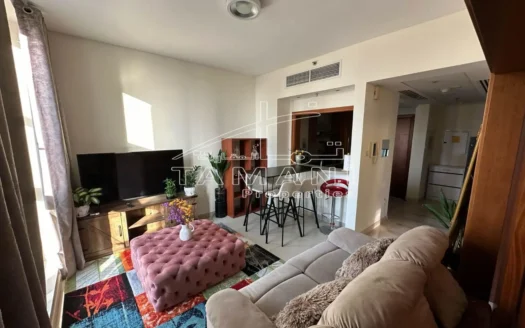 Vacant soon Fully furnished High Floor