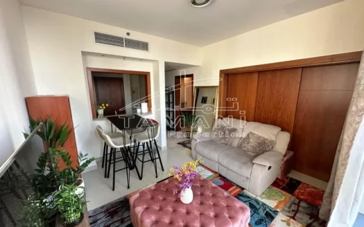 Vacant soon Fully furnished High Floor