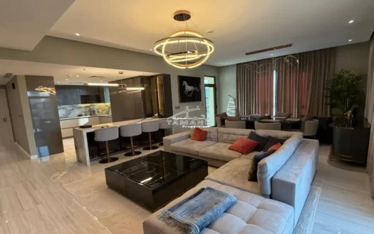 Luxurious 3-Bed | Prime Location I Best Price