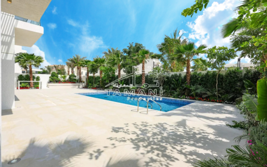 Brand New Prime Location Step To Crystal Lagoon